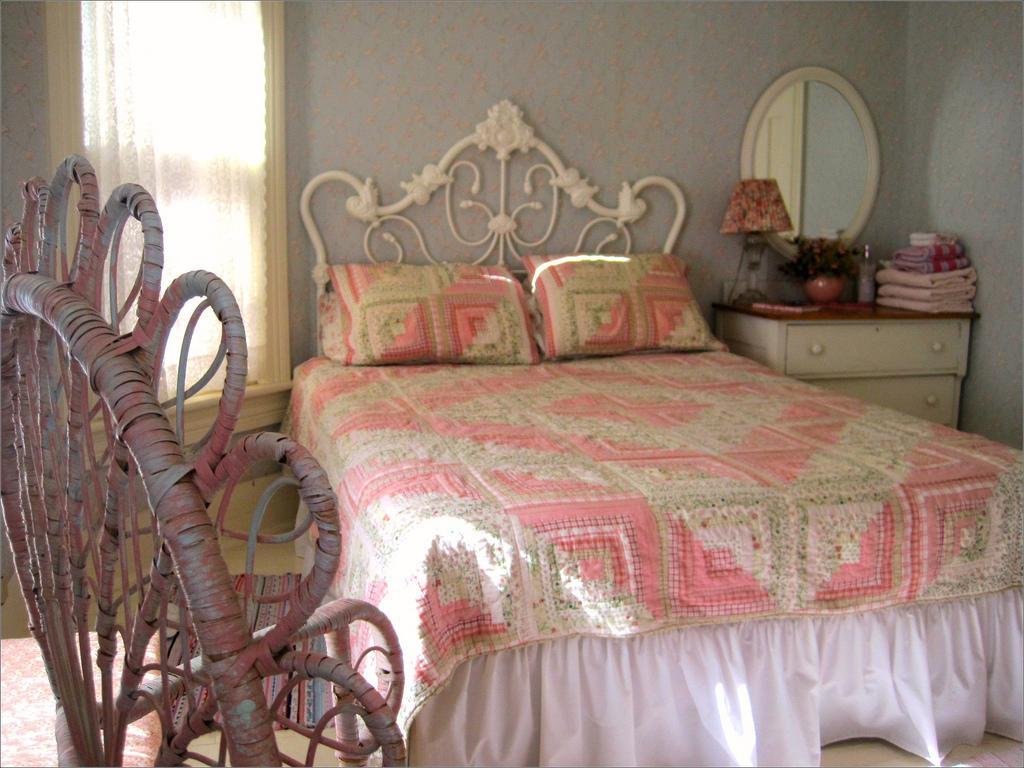 11 Singleton House B&B 尤里卡斯普林斯 客房 照片